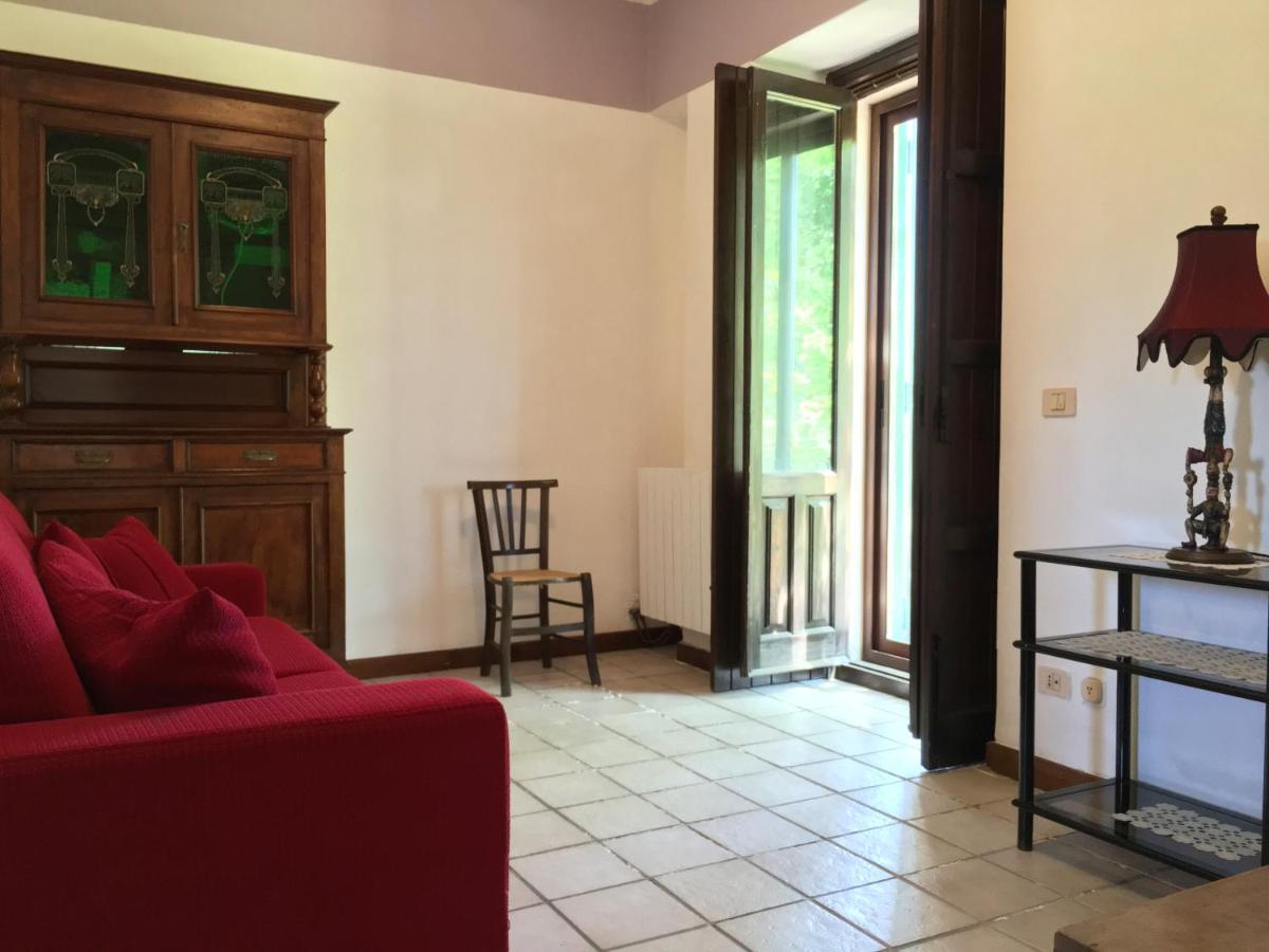 Bed And Breakfast Il Glicine Piedimonte Etneo Chambre photo