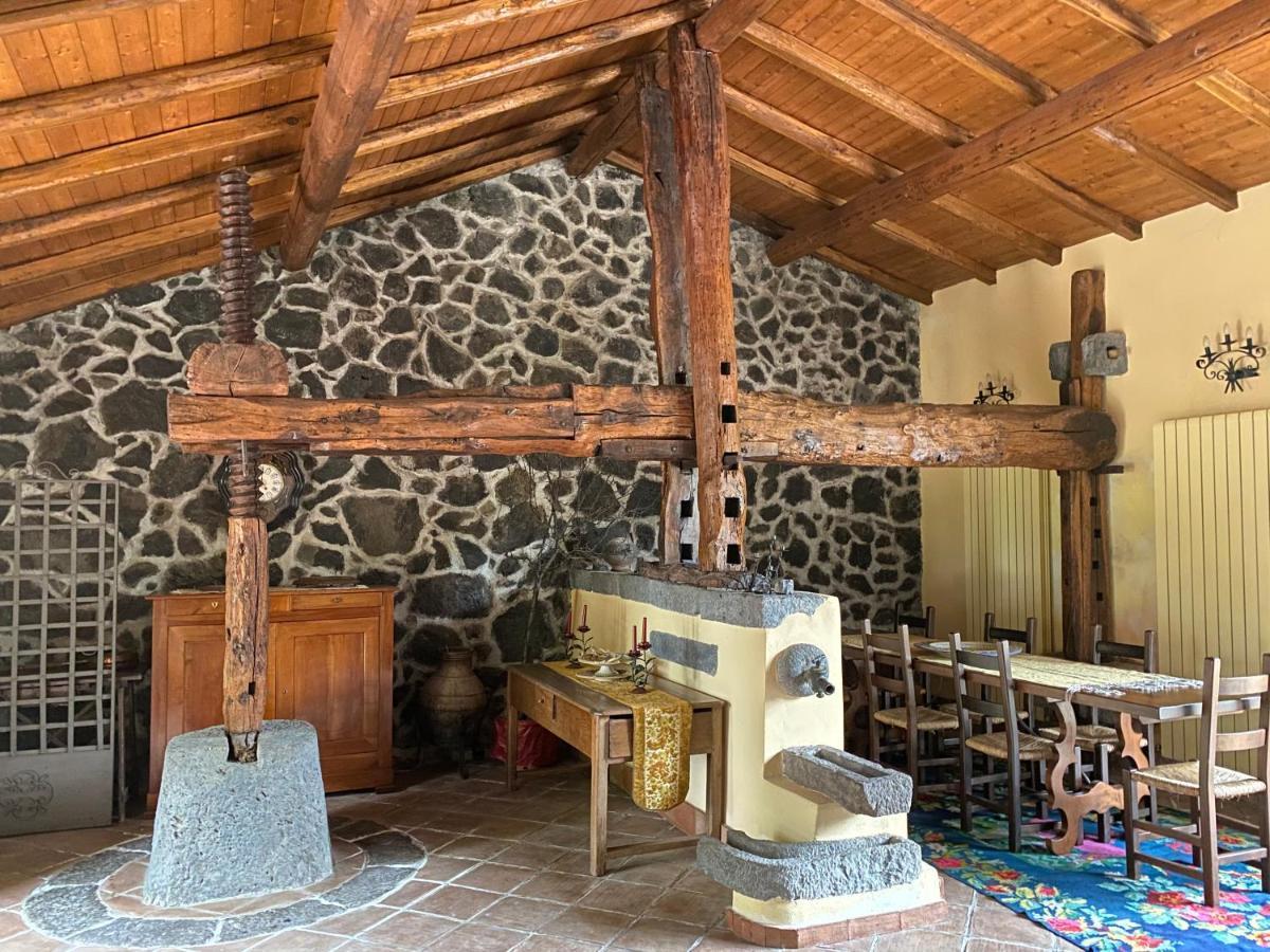 Bed And Breakfast Il Glicine Piedimonte Etneo Extérieur photo